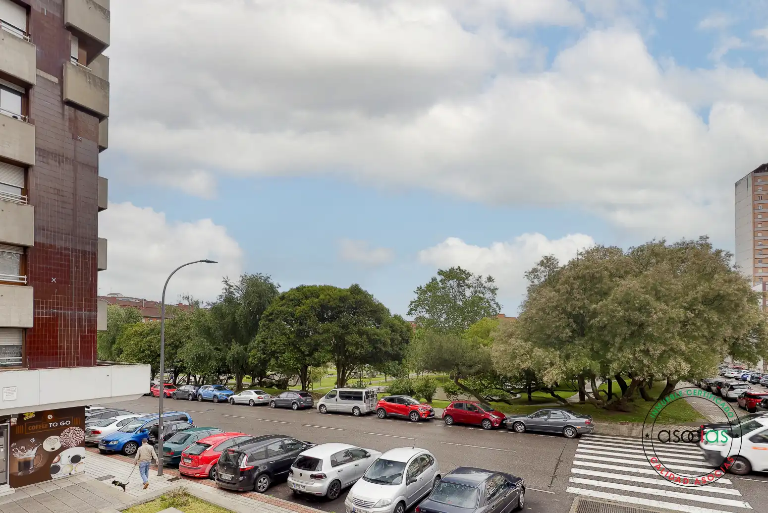 Aparcament de Pis en venda en Gijón  amb Calefacció i Traster