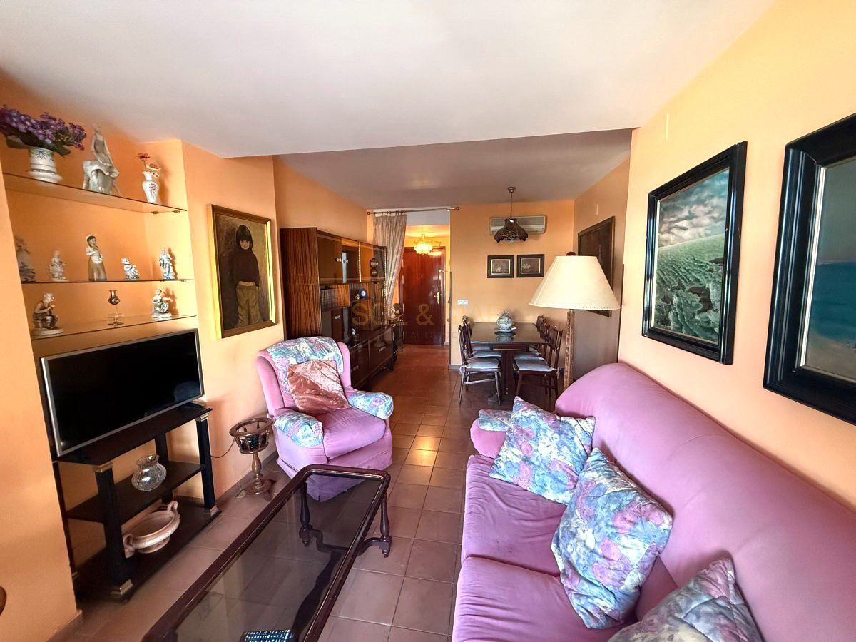 Living room of Flat for sale in  Sevilla Capital  with Air Conditioner, Heating and Terrace
