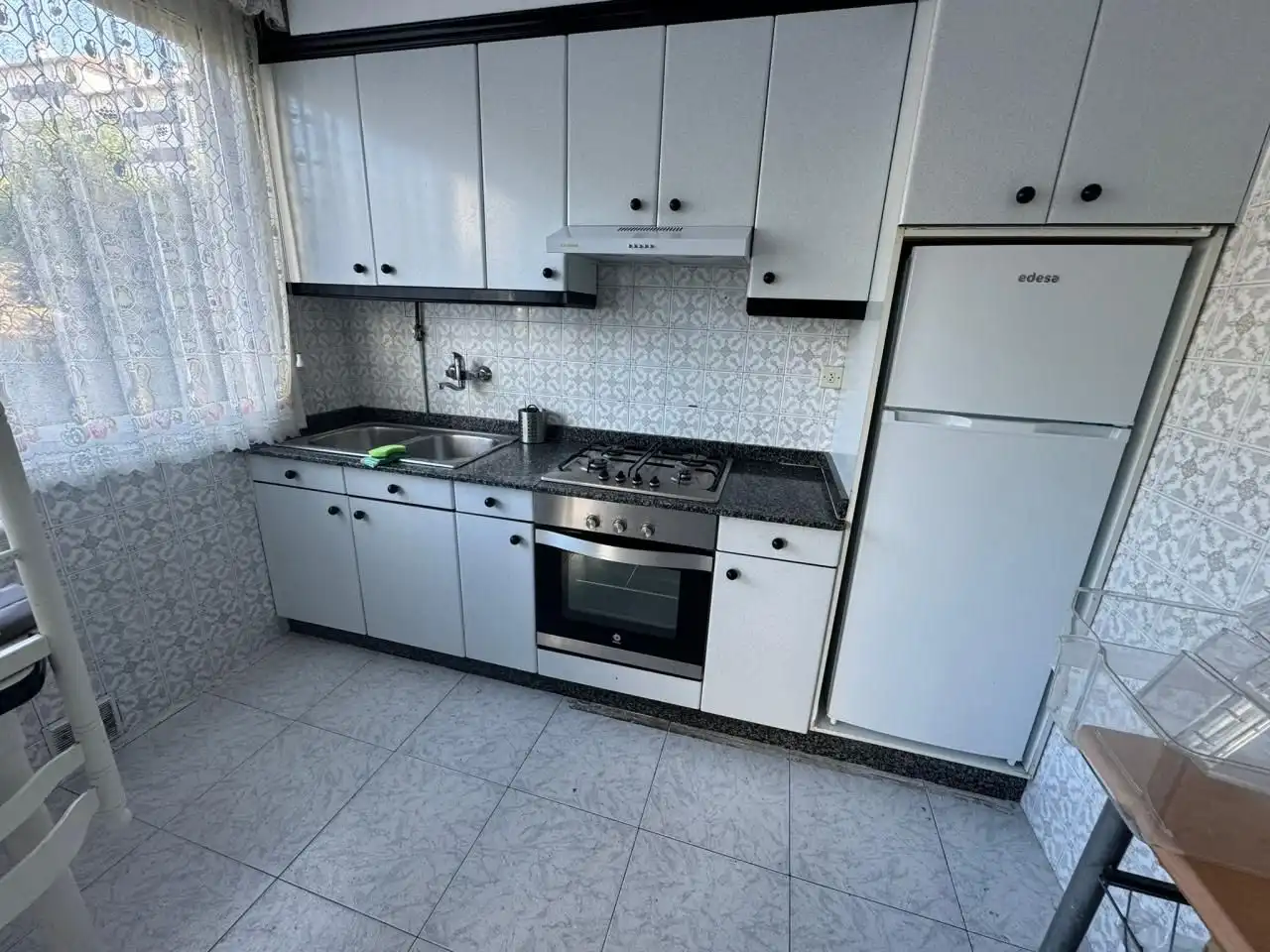 Küche von Wohnung zur Miete in Ourense Capital  mit Heizung, Terrasse und Möbliert