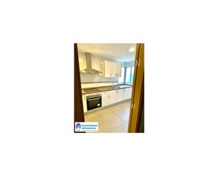 Kitchen of Flat to rent in Salamanca Capital  with Heating, Parquet flooring and Balcony