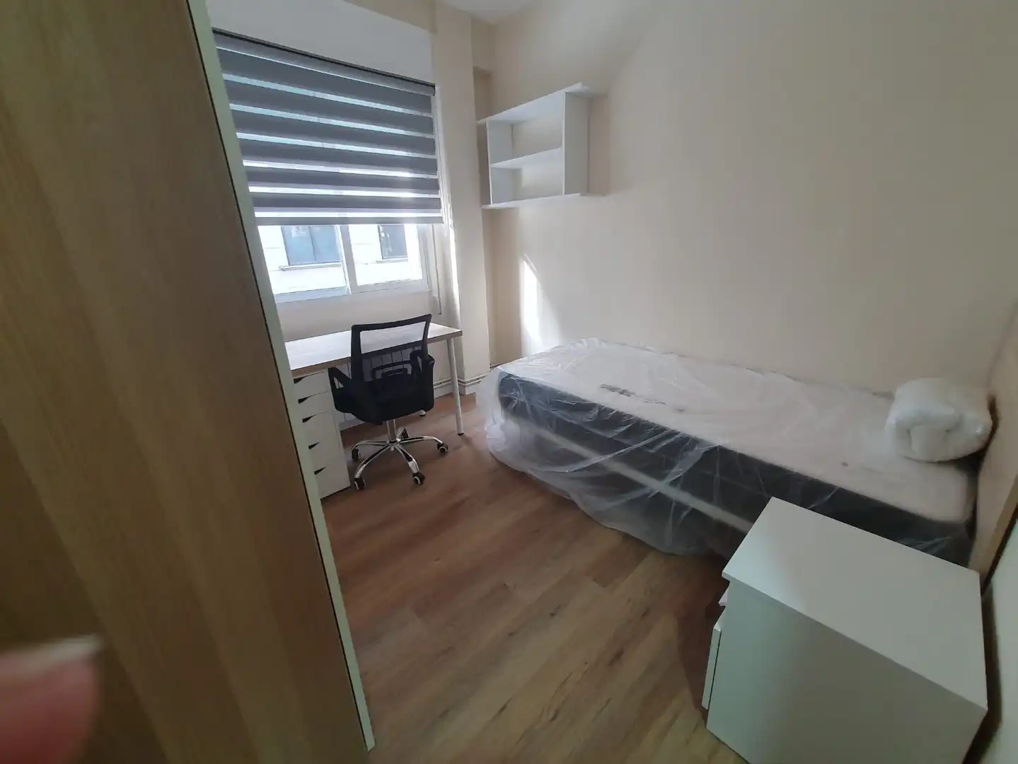 Habitación de Piso de alquiler en Ourense Capital  con Calefacción y Amueblado
