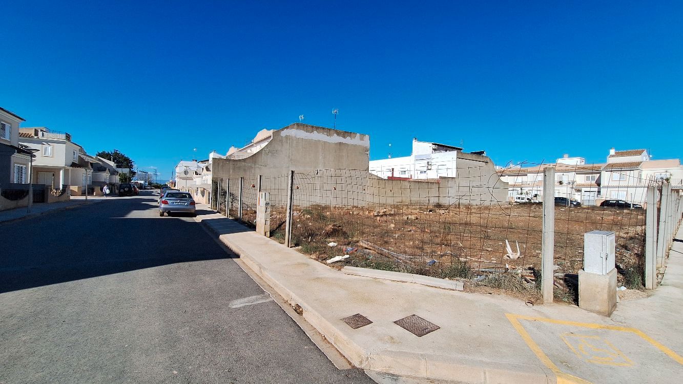 Vista exterior de Residencial en venda en Polinyà de Xúquer