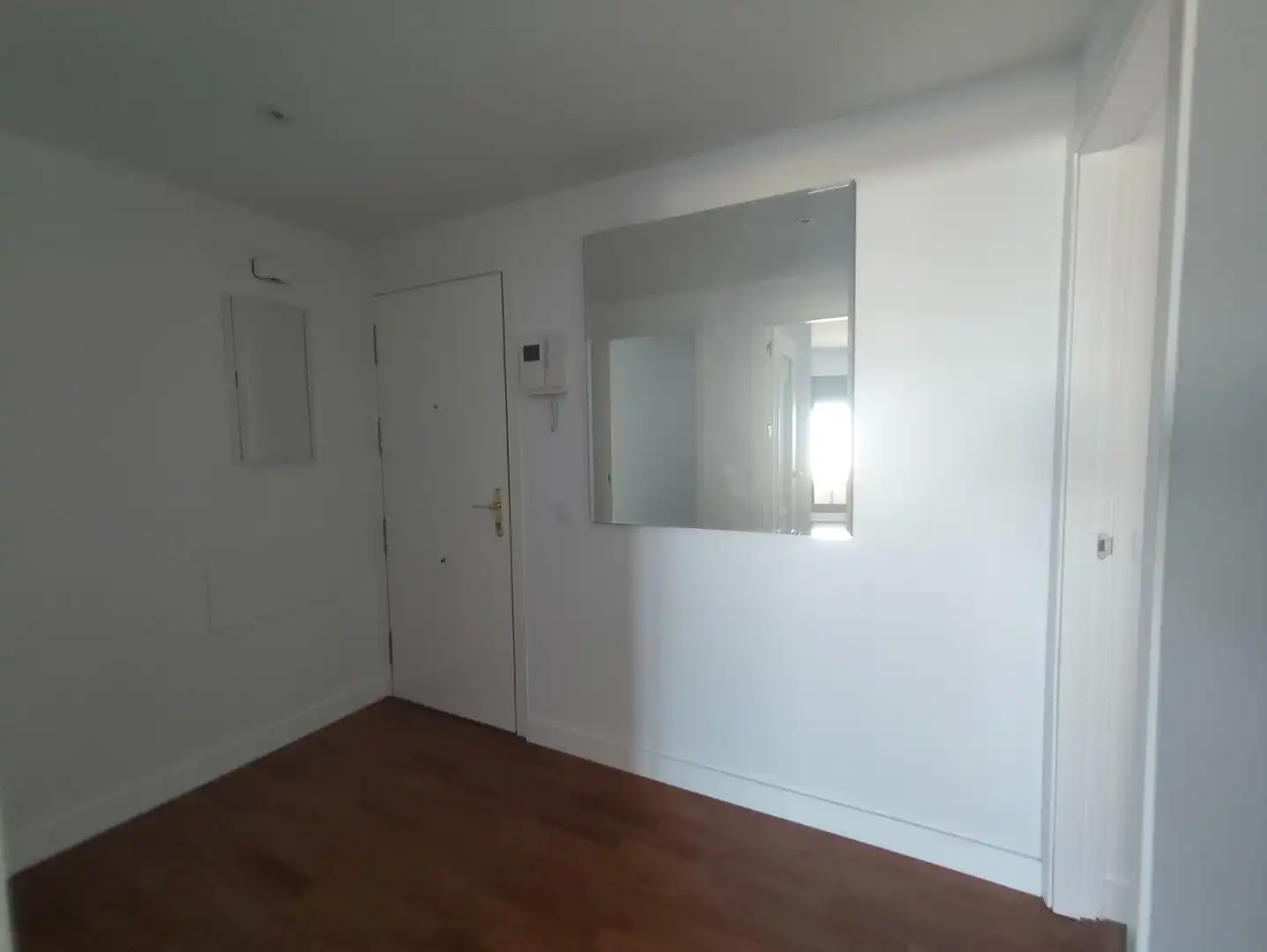 Wohnung zur Miete in Sevilla mit Privatgarten, Terrasse und Abstellraum