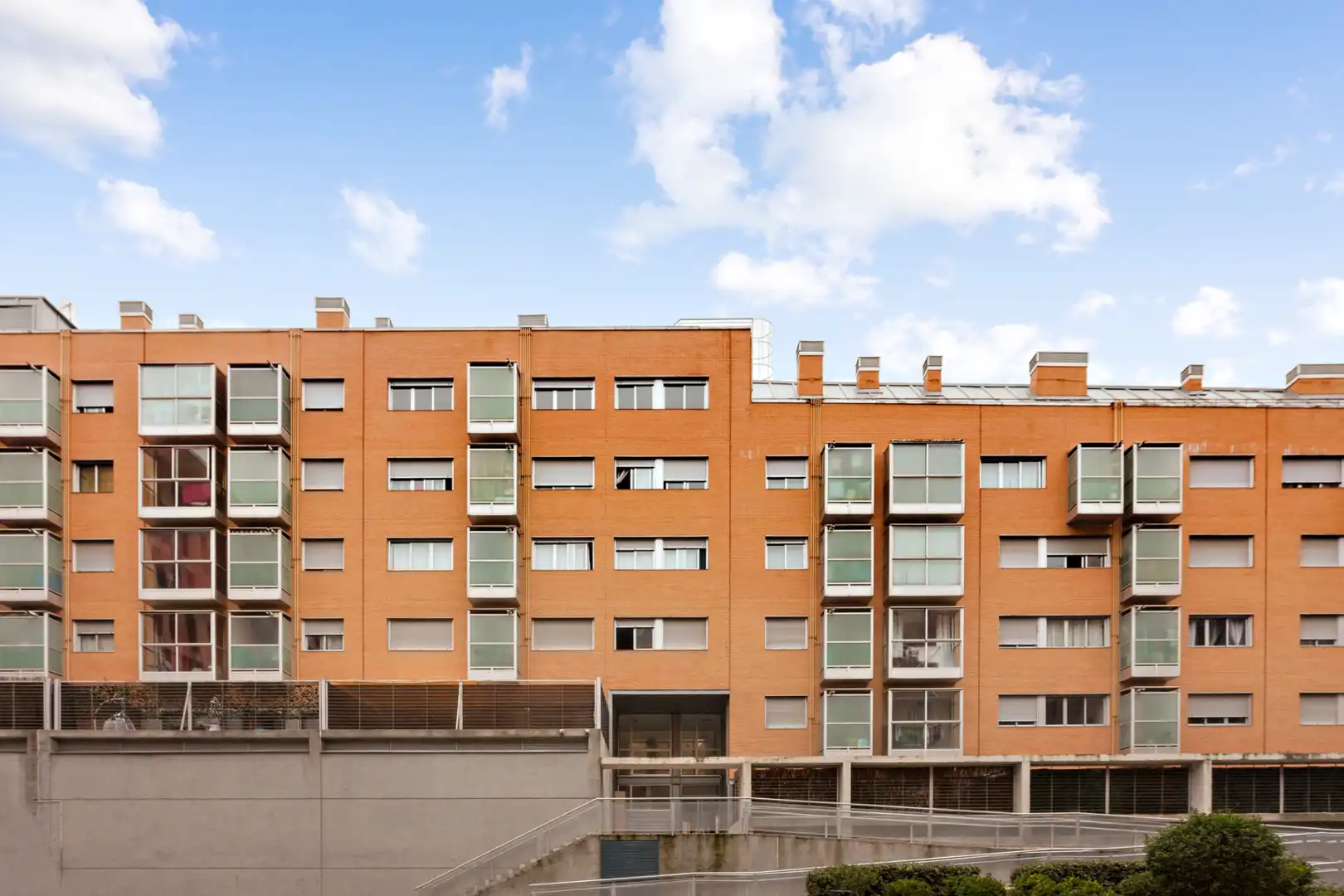Exterior view of Flat for sale in Madrid  with Community pool