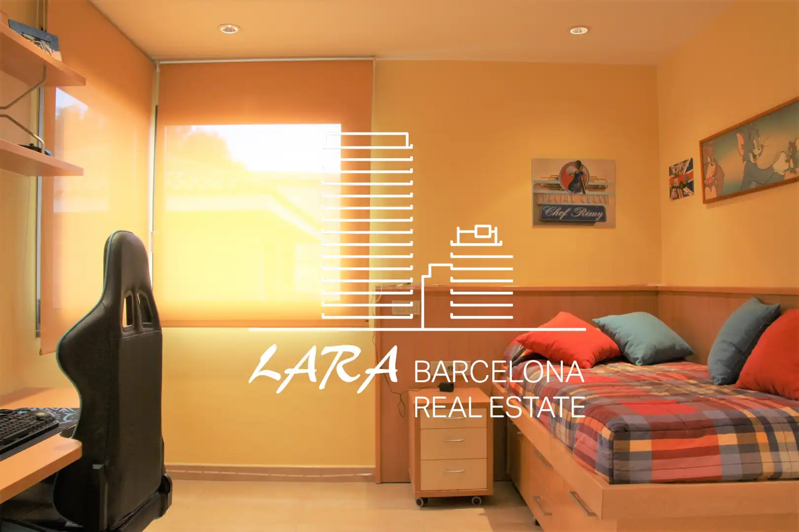 Habitación de Casa o chalet en venta en Viladecans con Aire acondicionado, Calefacción y Jardín privado