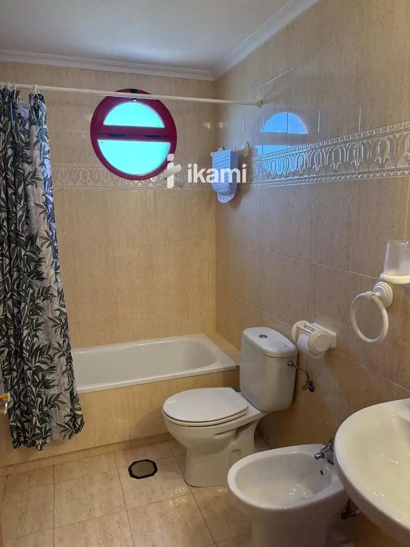 Badezimmer von Wohnung zur Miete in Villajoyosa / La Vila Joiosa mit Klimaanlage, Heizung und Terrasse