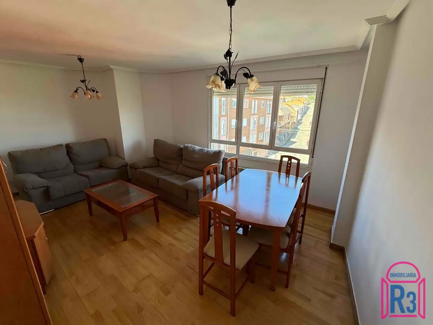 Flat for rent in Santiago Apostol, Trobajo del Camino