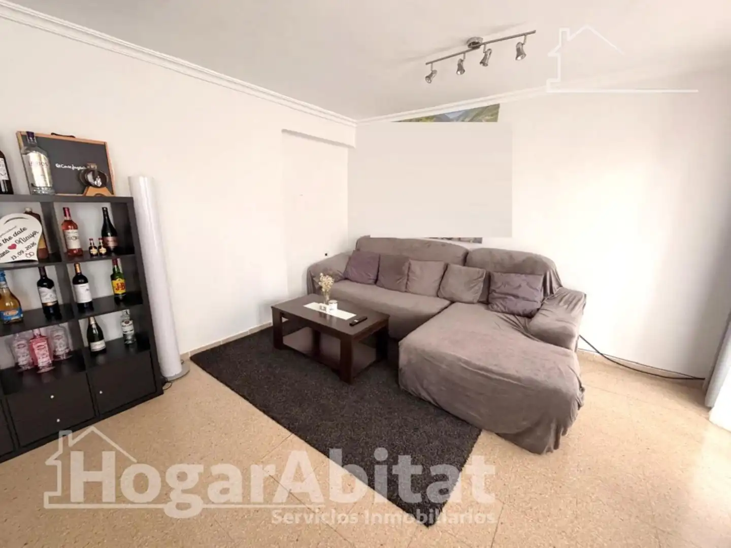 Living room of Flat for sale in Cheste  with Air Conditioner, Heating and Terrace