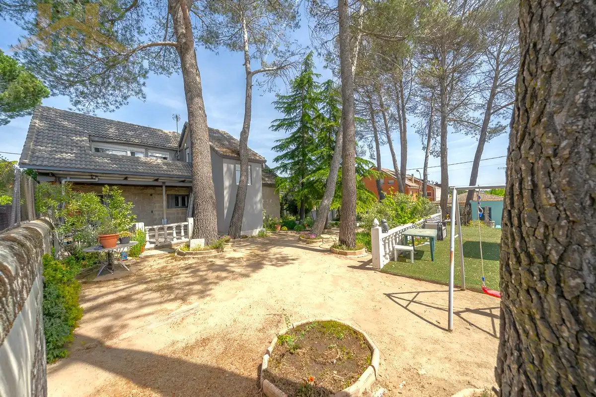 Jardí de Casa o xalet en venda en Collado Villalba amb Aire condicionat, Calefacció i Jardí privat