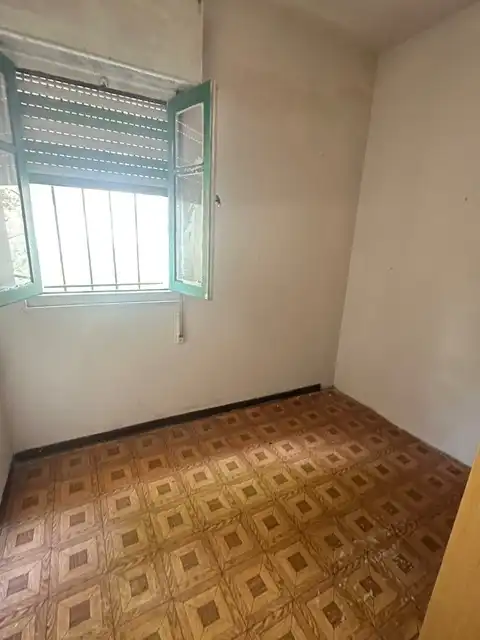 Habitación de Casa adosada en venta en Pravia