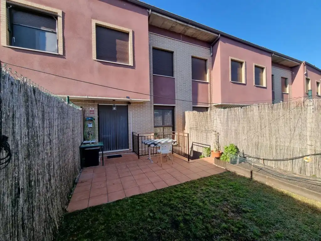 Detached homes for sale in Alesanco, La Rioja