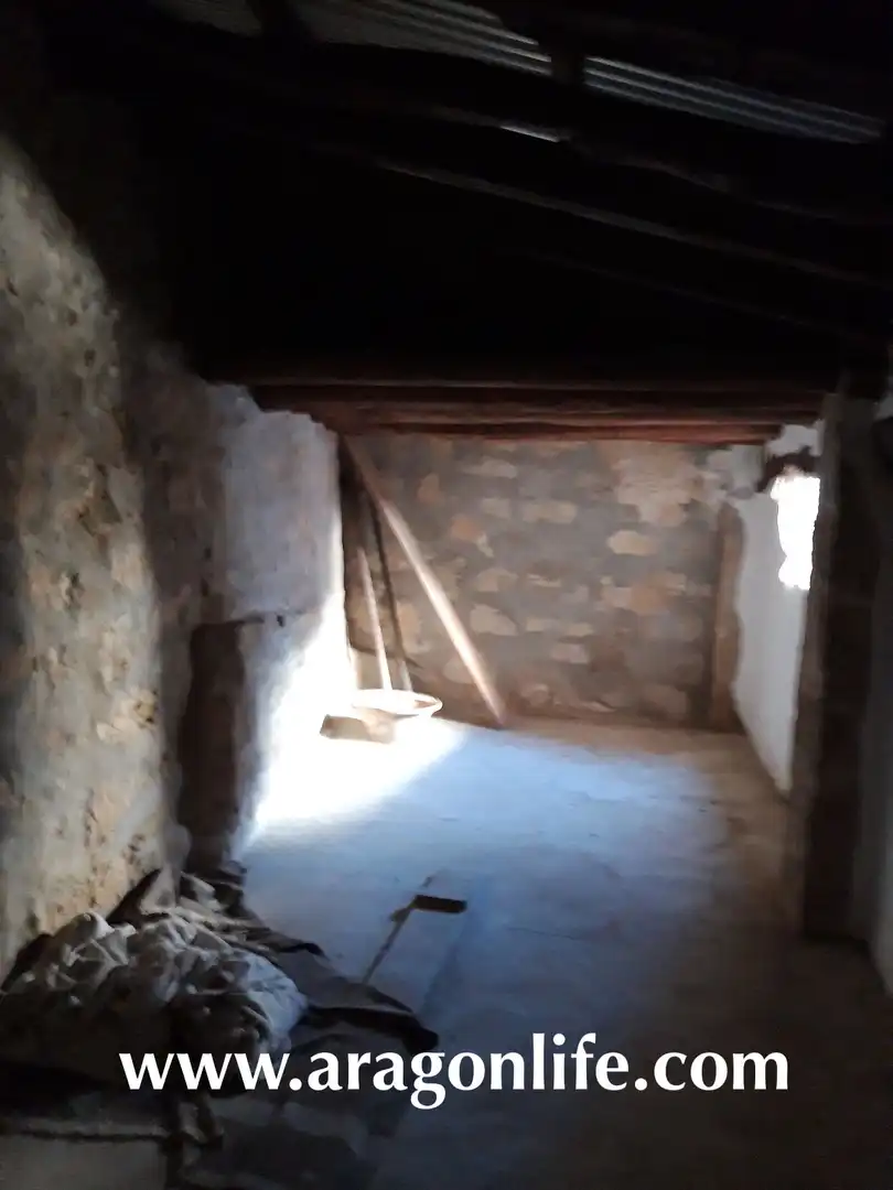Houses for sale in Fabara  with Storage room, Furnished and Oven