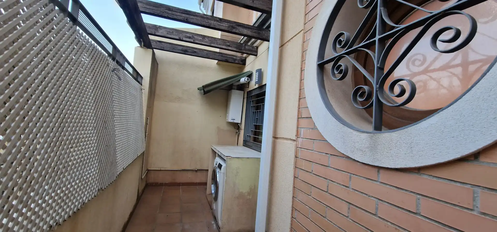 Casa adosada en venta en Calle Lingüista Manuel Seco, Parque Clavero