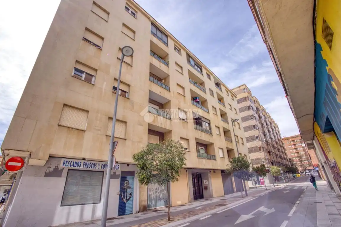 Außenansicht von Wohnung zum Verkauf in Salamanca mit Heizung, Abstellraum und Möbliert