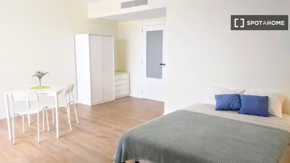 Bedroom of Flat for rent in Alfara del Patriarca  with Air Conditioner, Heating and Furnished