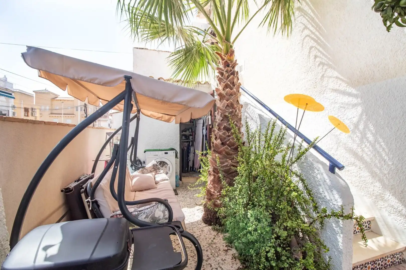 Bungalow mit Pool zum Verkauf in Playa de los Locos, imagen 2