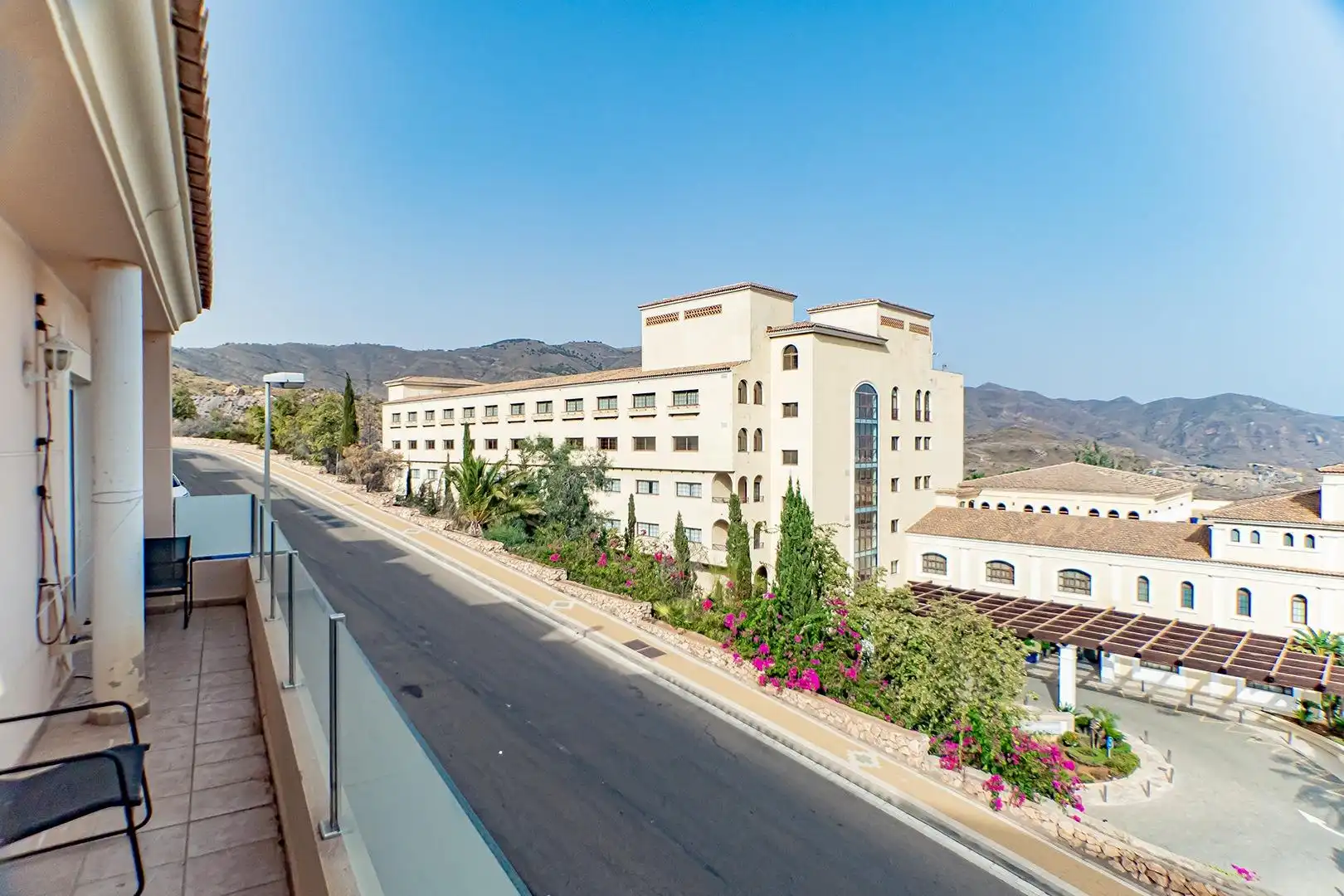 Vista exterior de Casa adosada en venda en Vícar amb Aire condicionat, Calefacció i Jardí privat