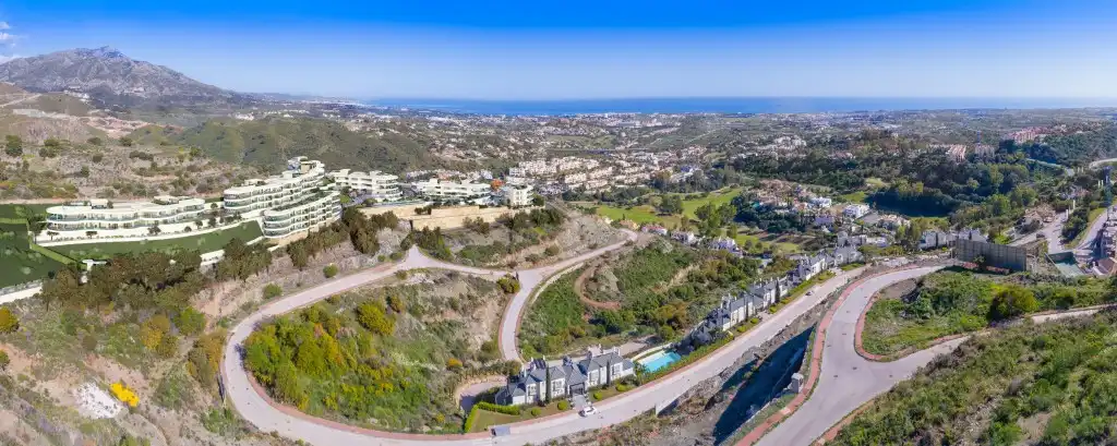 Apartament amb piscina en venda a Benahavís pueblo, imagen 7