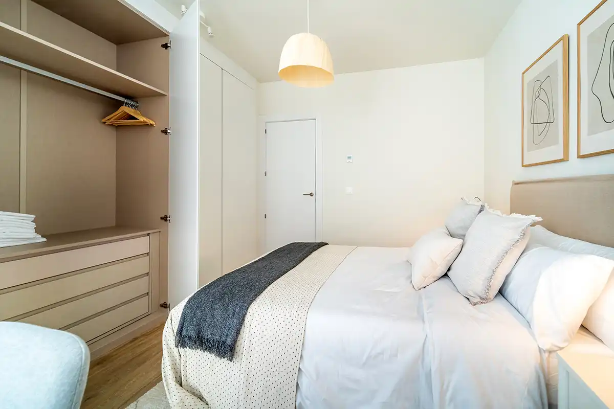Schlafzimmer von Wohnung zur Miete in Madrid mit Klimaanlage, Heizung und Abstellraum