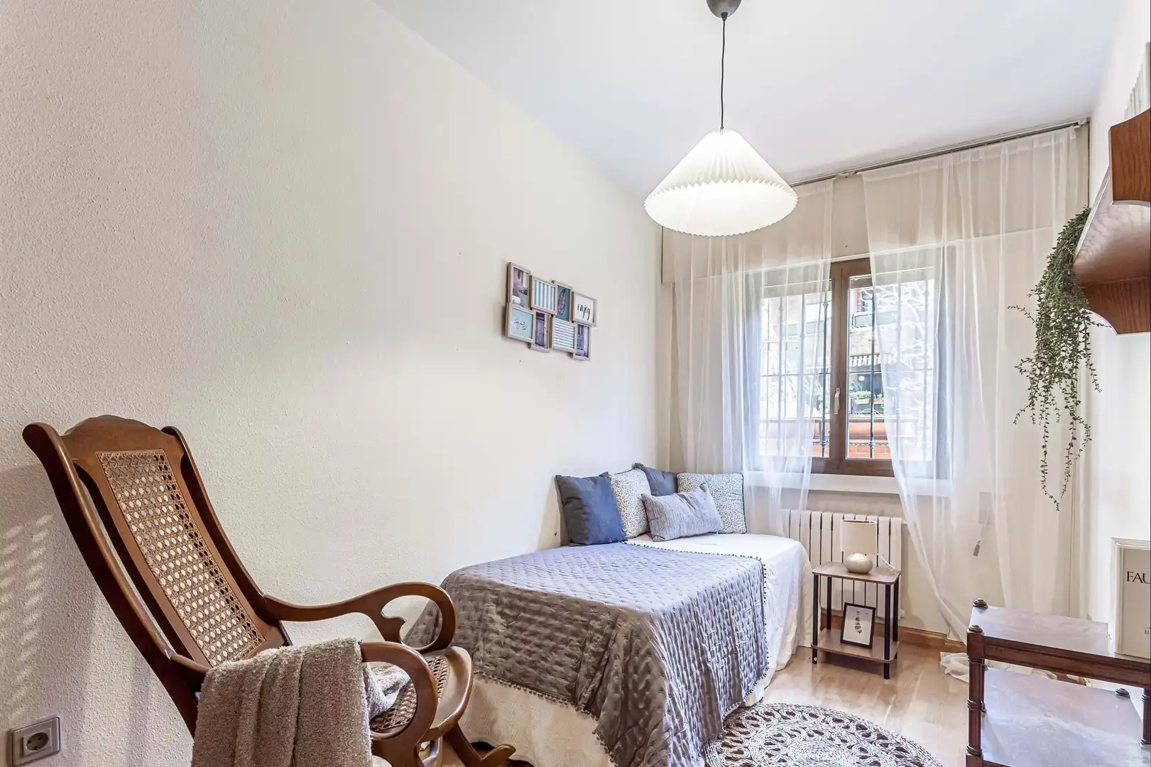 Bedroom of Flat for sale in Majadahonda  with Heating, Terrace and Storage room