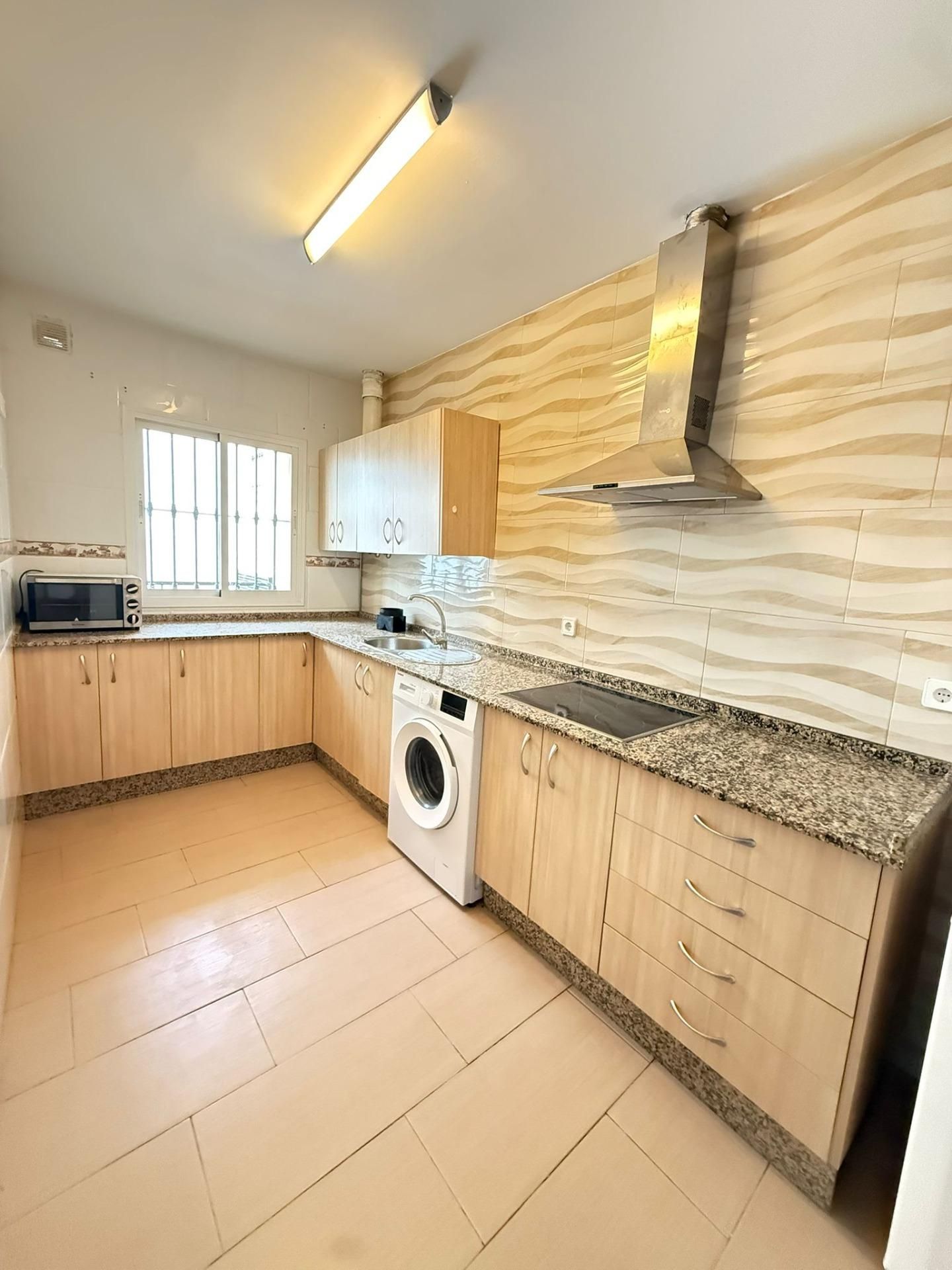 Kitchen of Flat to rent in Chiclana de la Frontera