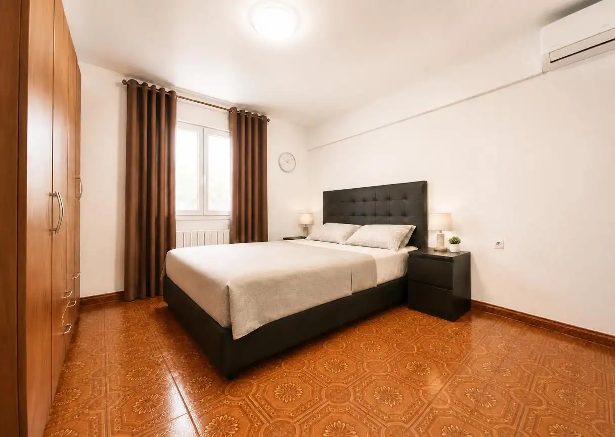 Habitación de Piso en venta en Badalona con Aire acondicionado, Calefacción y Horno