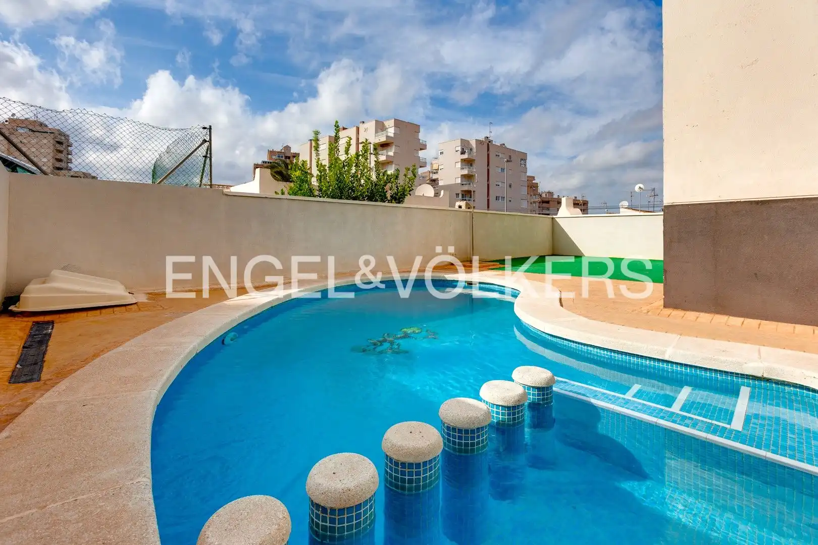 Piso con terraza en venta en Nueva Torrevieja - Aguas Nuevas, imagen 2