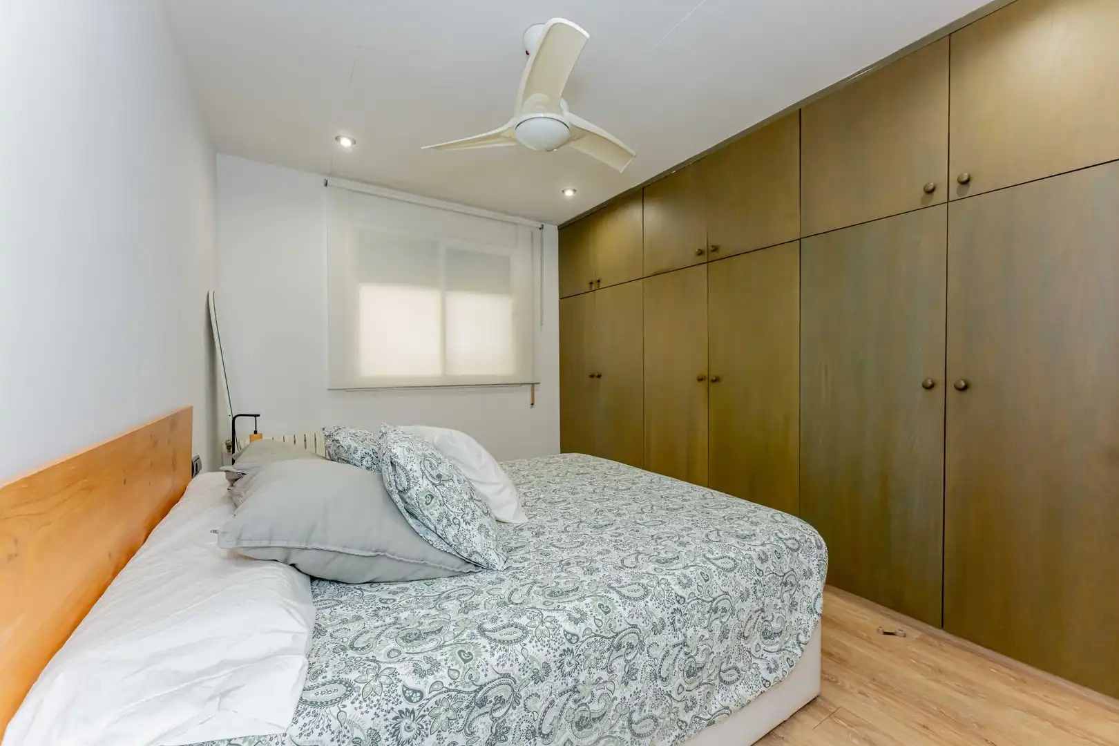 Bedroom of Flat for sale in Castelldefels  with Air Conditioner, Heating and Parquet flooring