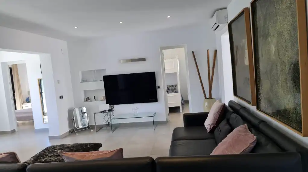 Sala de estar de Casa o chalet de alquiler en Estepona con Aire acondicionado, Jardín privado y Terraza