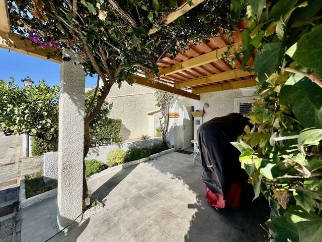 Casa-chalet en Venta en Avenida de Escandinavia  en Gran Vista - Olivo de Oro