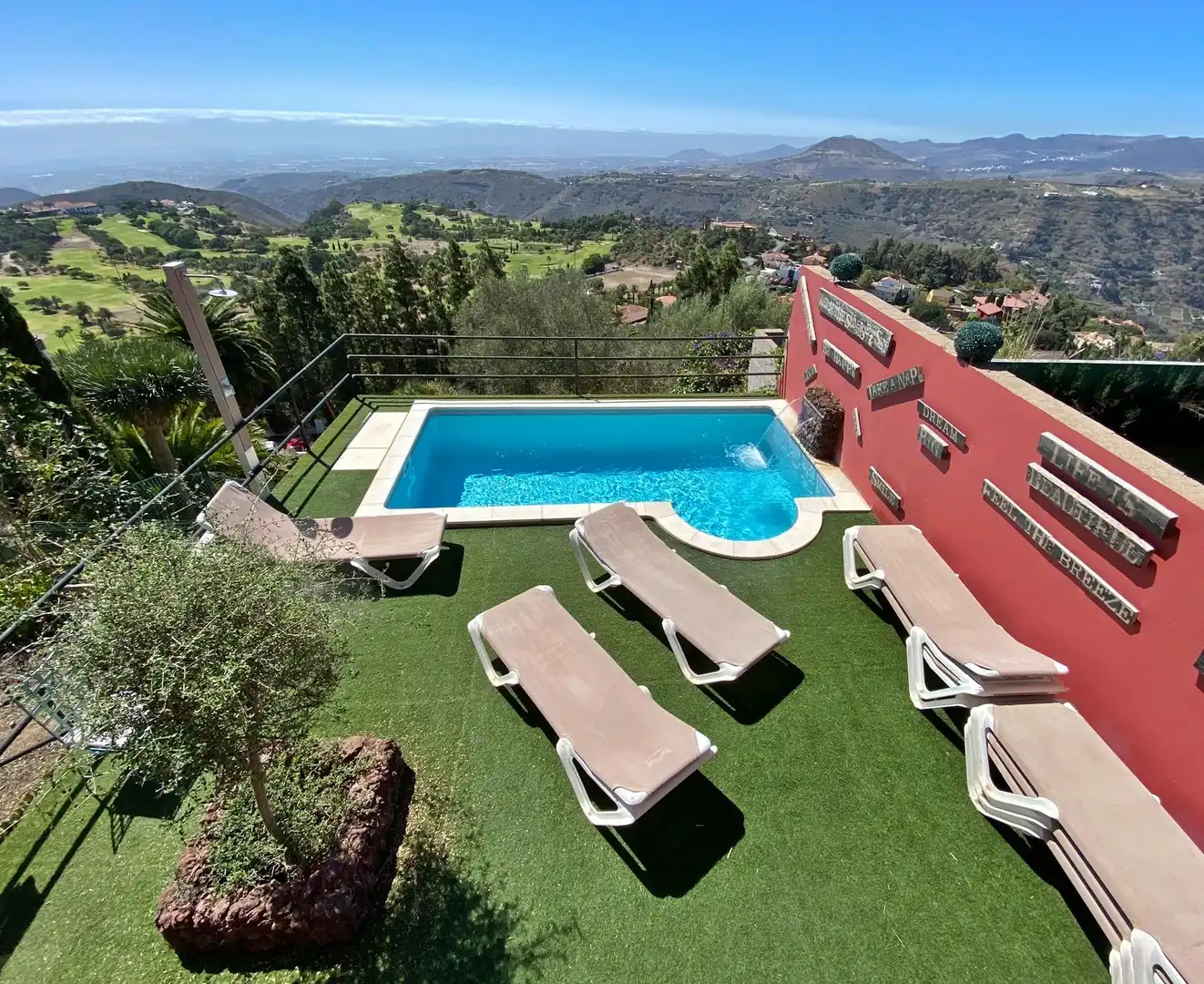 Swimming pool of Houses for sale in Santa Brígida  with Air Conditioner, Heating and Private garden