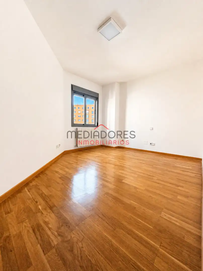 Piso con terraza en venta en Avenida de Francisco Pi y Margall, imagen 16