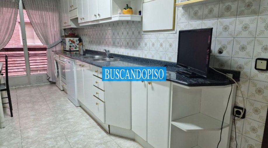 Kitchen of Flat to rent in  Logroño  with Heating, Terrace and Furnished