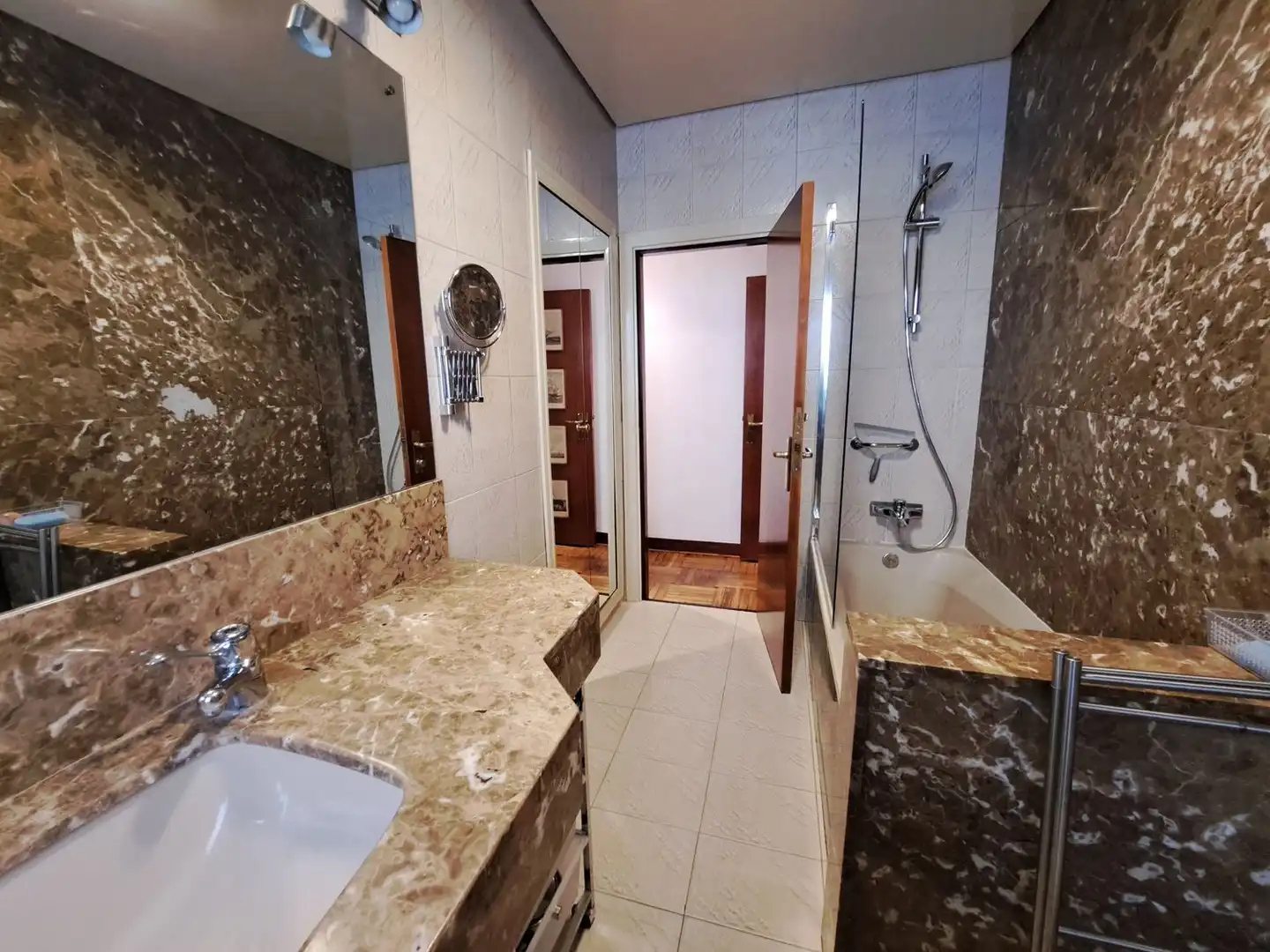 Badezimmer von Wohnung zum Verkauf in Gijón  mit Heizung, Terrasse und Schwimmbad