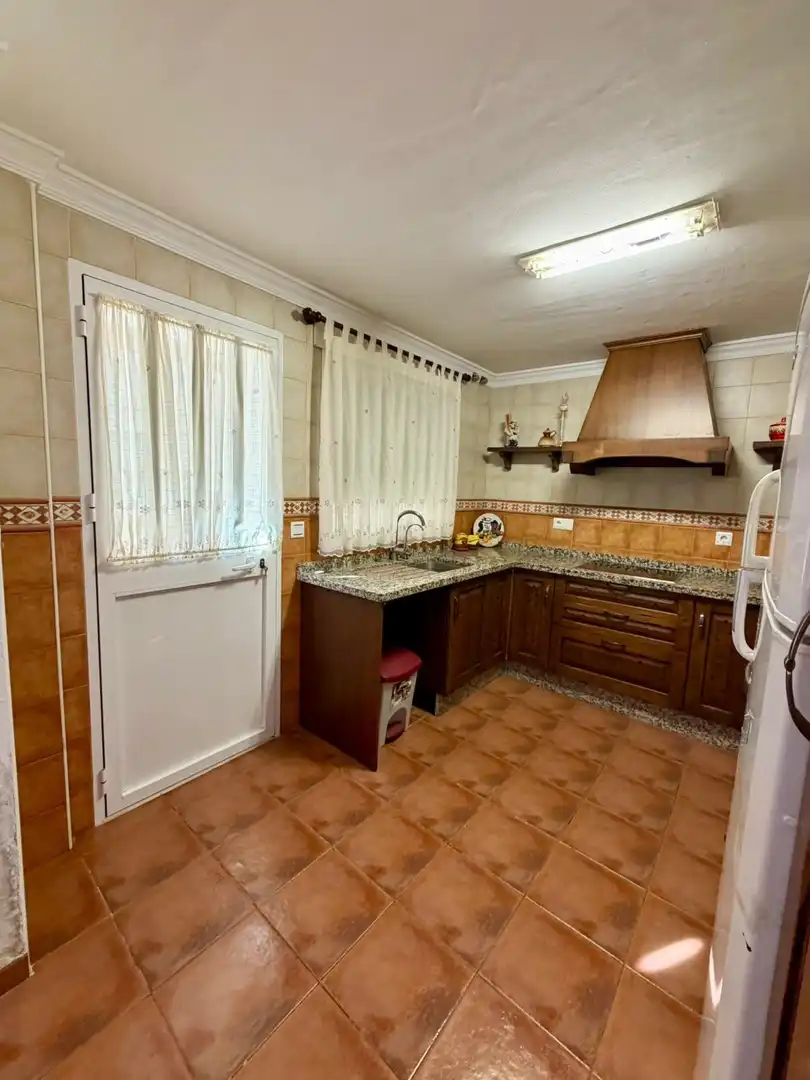 Casa a schiera con terrazza in vendita a Sierra de Yeguas, imagen 3