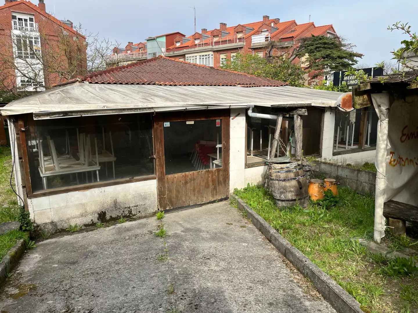 Außenansicht von Gebäude zum Verkauf in Ribamontán al Mar
