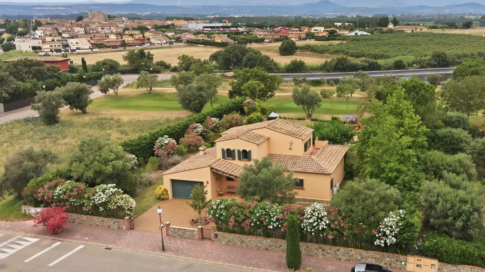 Vista exterior de Casa o chalet de alquiler en Peralada, Girona