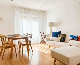 Sala d'estar de Apartament de lloguer en Alicante / Alacant amb Aire condicionat