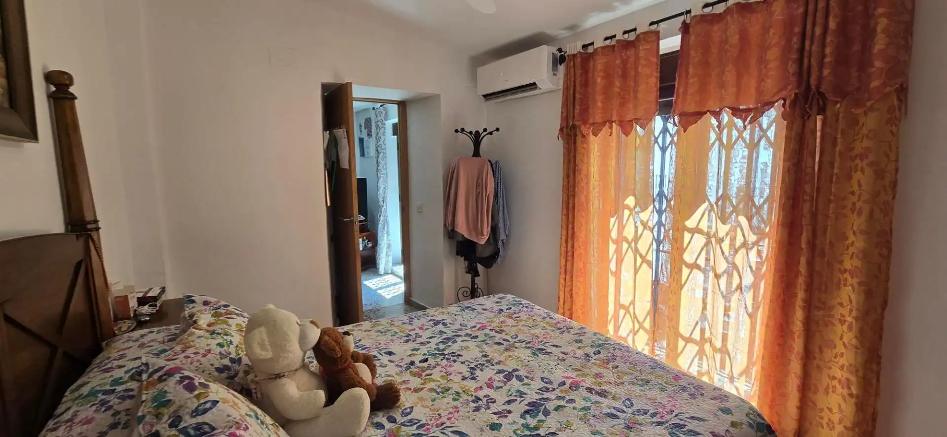 Dormitori de Casa o xalet en venda en Córdoba amb Aire condicionat, Terrassa i Balcó