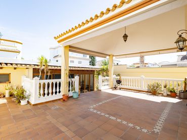 Villa mit Balkon zum Verkauf in La Laguna