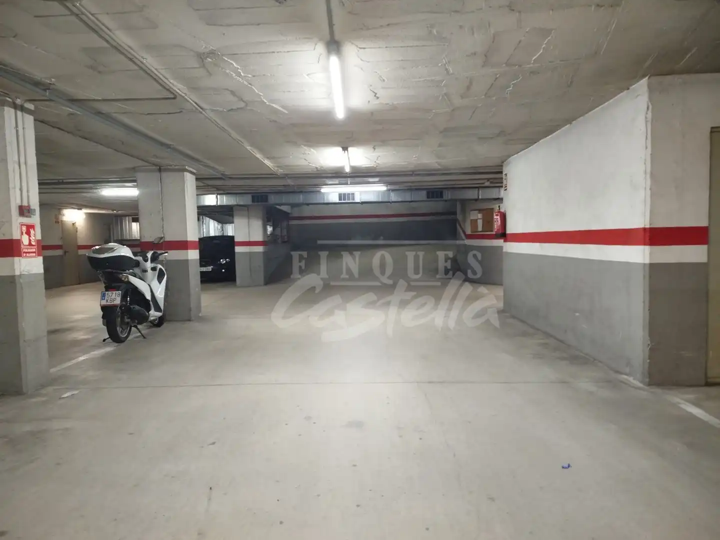 Parking of Flat for rent in Santa Coloma de Gramenet
