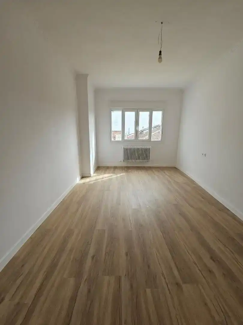 Bedroom of Flat for sale in Monforte de Lemos  with Balcony