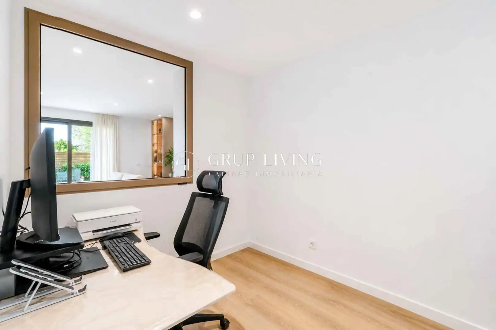 Habitación de Piso de alquiler en Sitges con Calefacción, Jardín privado y Terraza