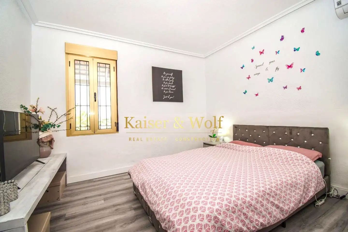 Habitación de Finca rústica en venta en Elche / Elx con Aire acondicionado y Jardín privado