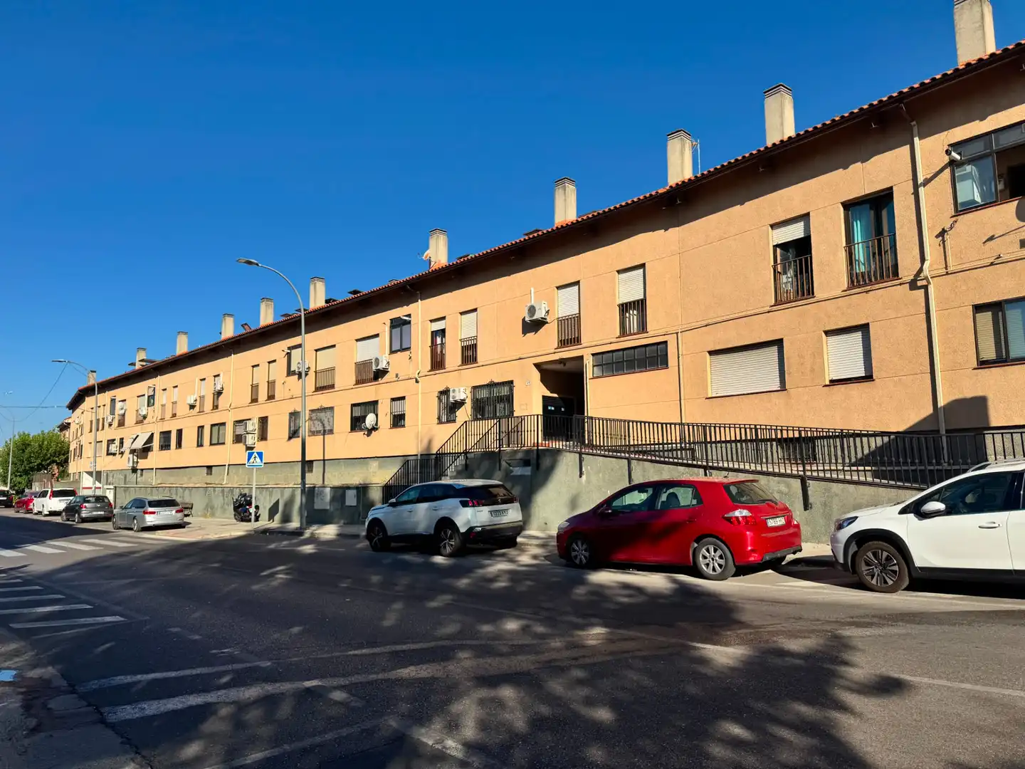 Exterior view of Flat for sale in Algete  with Heating, Private garden and Oven