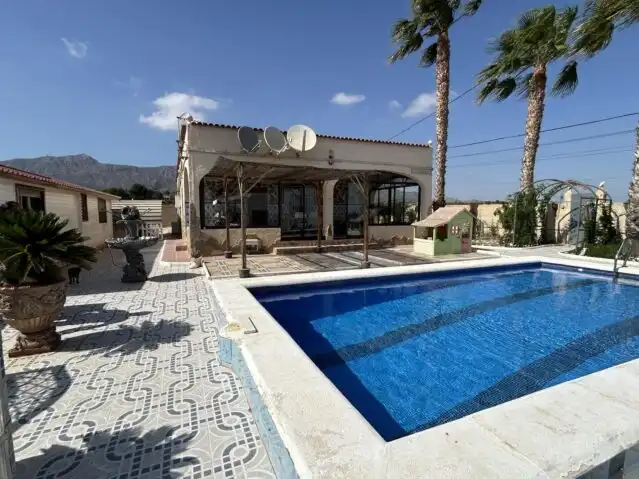Piscina de Apartamento en venta en Albatera con Aire acondicionado
