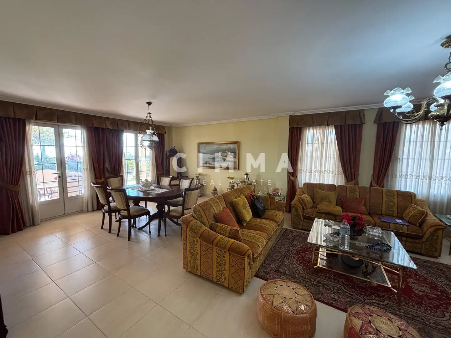 Chalet con piscina en venta en Urbanizaciones, imagen 5