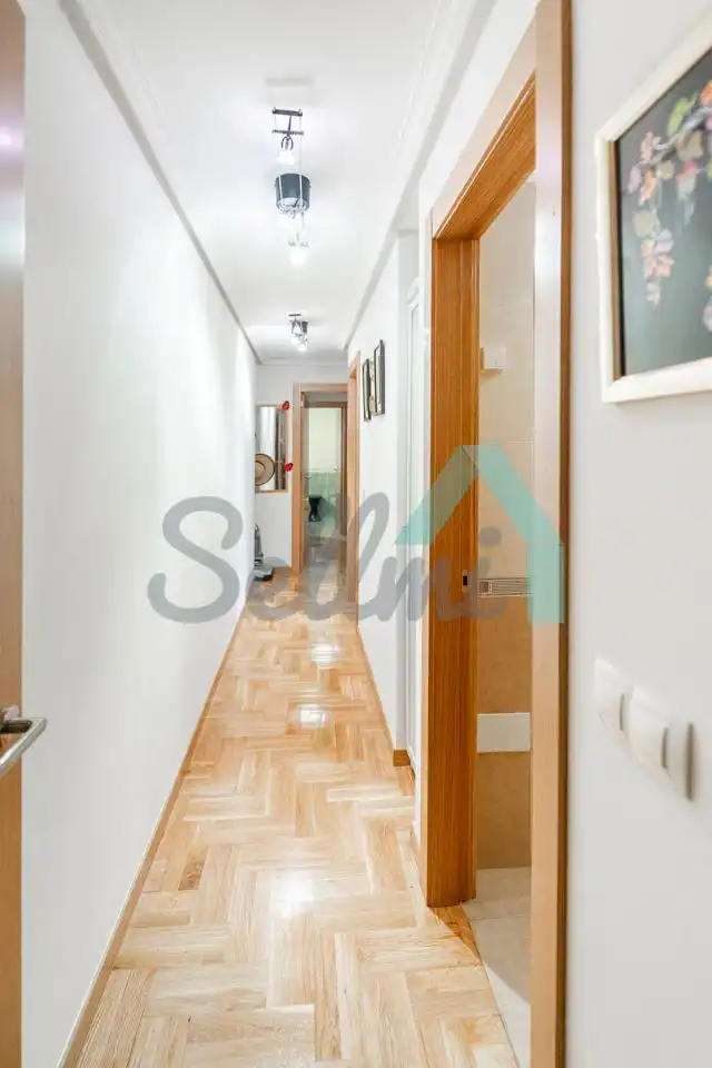 Piso en venta en San Martín del Rey Aurelio con Calefacción, Parquet y Trastero