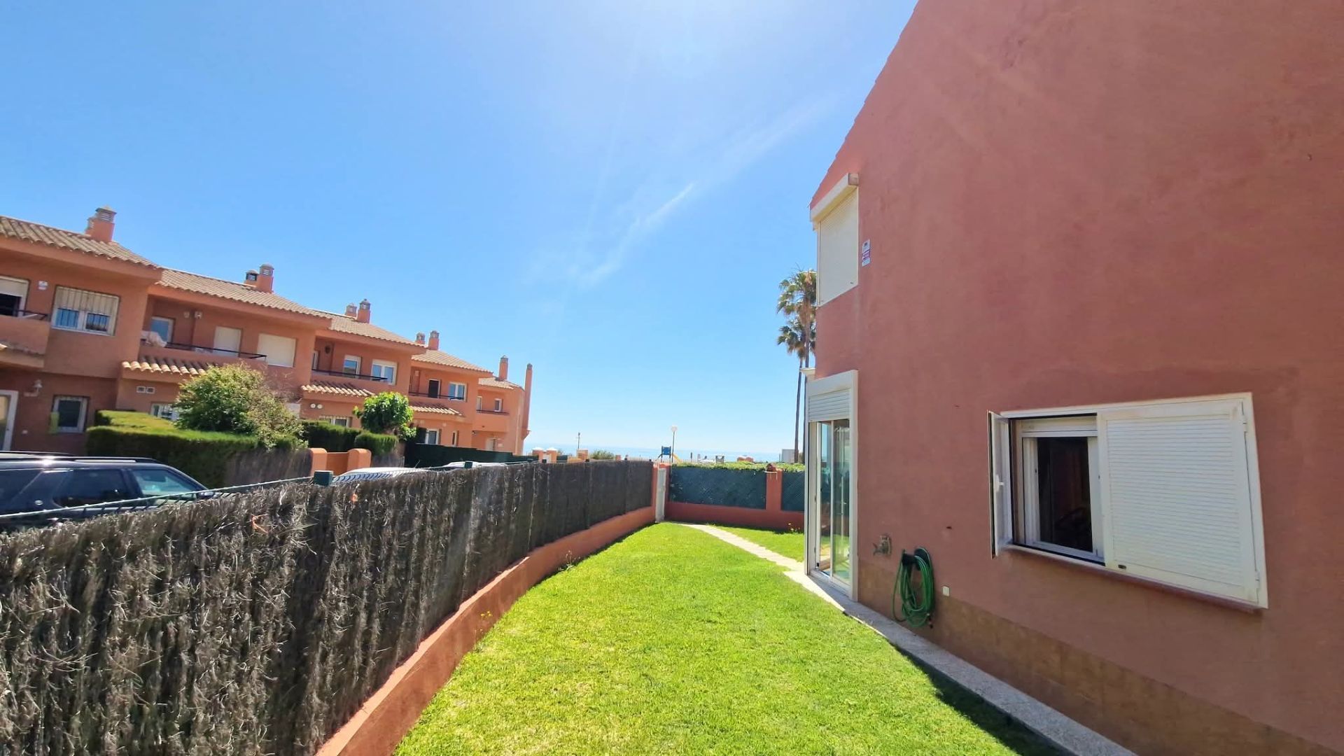 Jardí de Casa o xalet en venda en Manilva amb Aire condicionat, Calefacció i Jardí privat