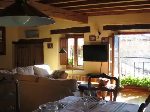 Sala de estar de Casa o chalet en venta en Merindad de Sotoscueva con Calefacción, Jardín privado y Amueblado